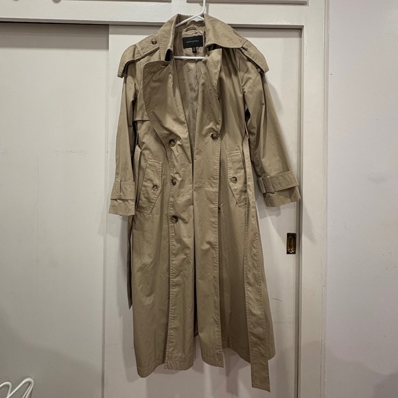 Banana Republic Tan Trenchcoat (w/ belt) - Picture 1 of 8